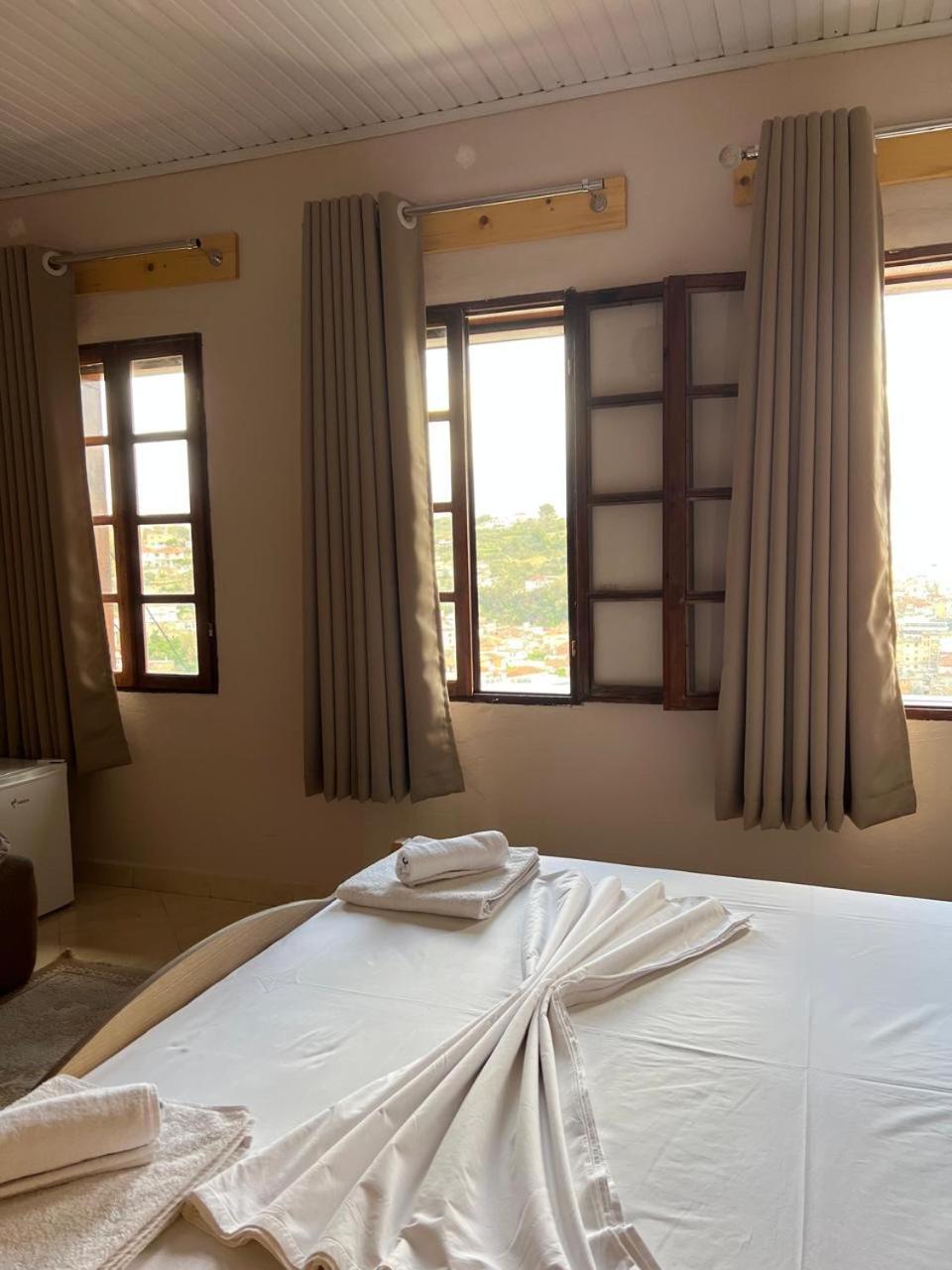 Guest House Lion بيرات المظهر الخارجي الصورة